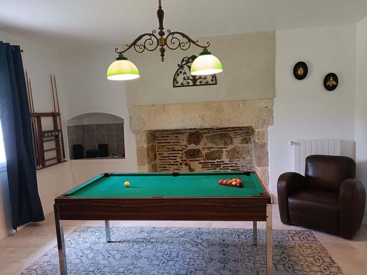 Découvrez le Gîte de Sabré Haut avec Gîtes en Quercy, votre refuge paisible au cœur du Quercy.