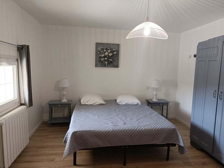 Découvrez le Gîte de Sabré Haut avec Gîtes en Quercy, votre refuge paisible au cœur du Quercy.
