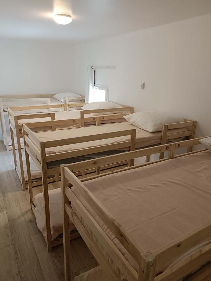 Découvrez le Gîte de Sabré Haut avec Gîtes en Quercy, votre refuge paisible au cœur du Quercy.
