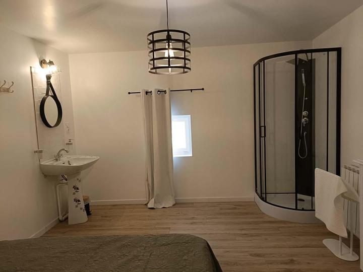 Découvrez le Gîte de Sabré Haut avec Gîtes en Quercy, votre refuge paisible au cœur du Quercy.