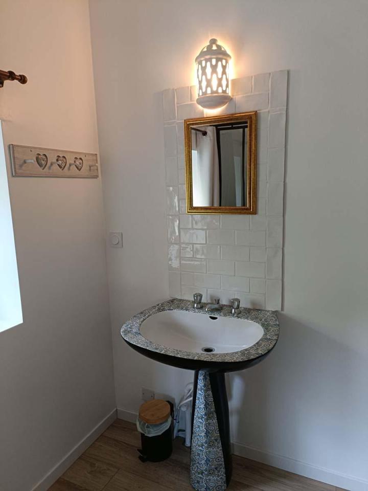 Découvrez le Gîte de Sabré Haut avec Gîtes en Quercy, votre refuge paisible au cœur du Quercy.