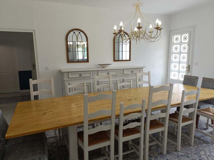 Découvrez le Gîte de Sabré Haut avec Gîtes en Quercy, votre refuge paisible au cœur du Quercy.